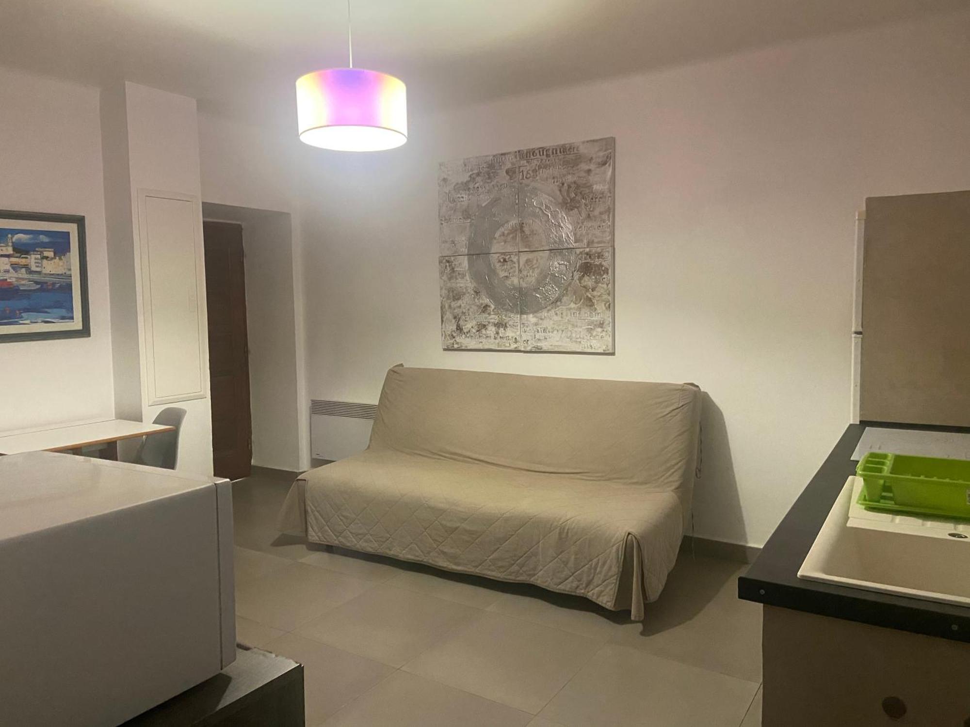 T2 4eme Etage Bastia Marche *