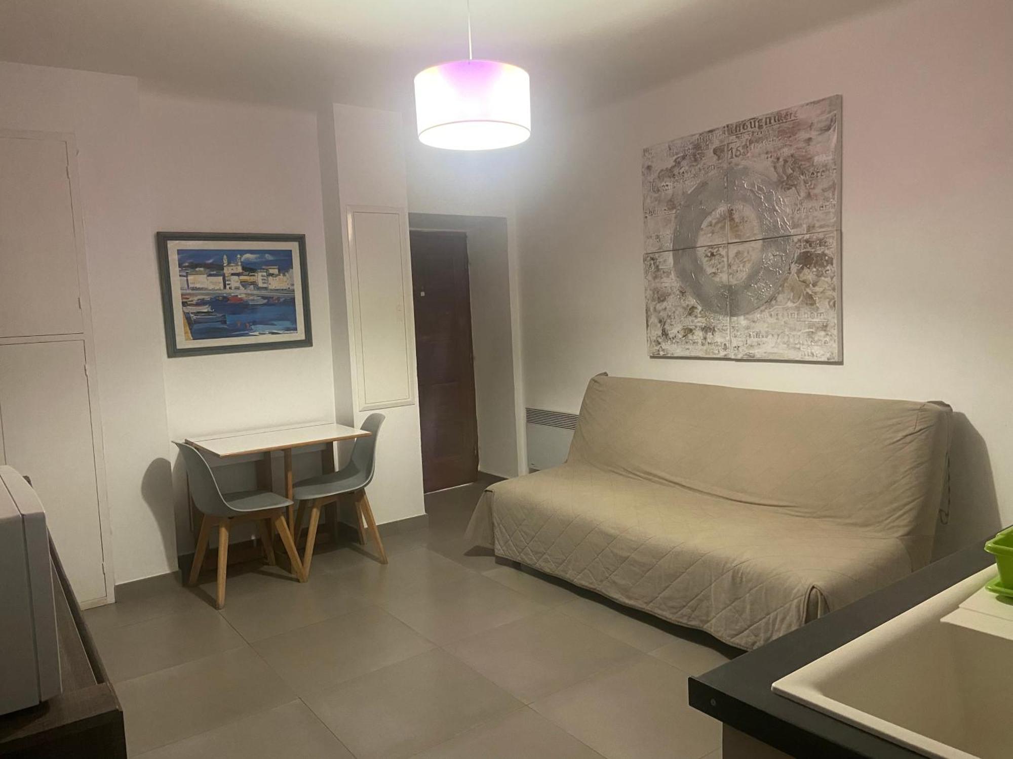 T2 4eme Etage Bastia Marche *